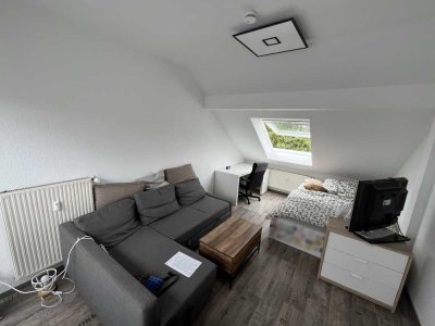 Schöne 1 Zimmer Wohnung mit Balkon