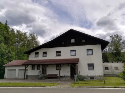 Geräumiges, günstiges 9-Raum-Haus in Neukirchen b.Hl.Blut Neukirchen bei Heiligen Blut