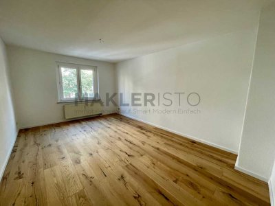 **Stilvolle 2-Zimmer-Wohnung mit Parkett & Tageslichtbad – Erstbezug nach Sanierung**