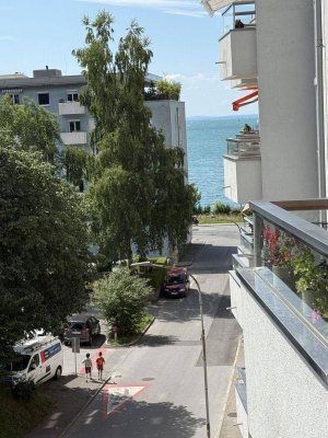 Moderne neuwertige 2 Zimmer Wohnung mit Seeblick
