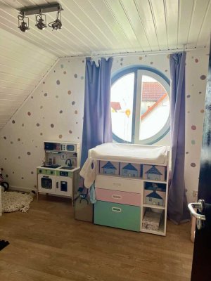 Lichtdurchflutete DG Maisonette Wohnung