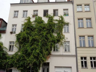 möblierte, wunderschöne  2 Zimmer-Maisonettenwohnung am Elisabethkirchplatz