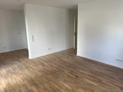 ***NEUBAU*Erstbezug* Stilvolle 2-Zimmer Erdgeschosswohnung mit Terrasse und Tiefgarage