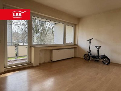Renovierungsbedürftige 4-Zimmer-Wohnung mit Balkon & Garage in Aachen-Forst