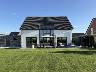 Modernes Einfamilienhaus mit Weitblick, nachhaltiger Technik und Top-Lage (Provisionsfrei)