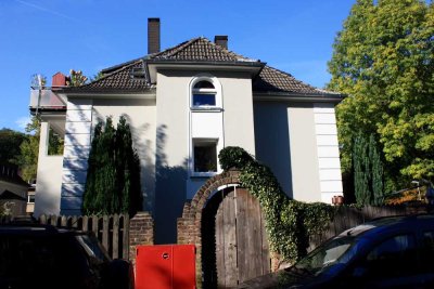 Geräumiges Mehrfamilienhaus in Essen Steele in in direkter Nähe zur Ruhr - provisionsfrei -