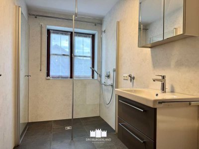 Neu renovierte 2-Zimmer Wohnung mit EBK und Balkon