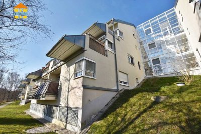 *** EIN TRAUM ! PANORAMABLICK ins ERZGEBIRGE mit GROßEM SÜDBALKON ***