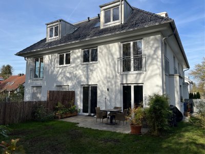 STILVOLLES QUATTROHAUS AUF DREI ETAGEN IN RUHIGER LAGE VON LOCHHAUSEN