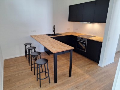 Neu möbliertes Zimmer in 4er WG im Neubau