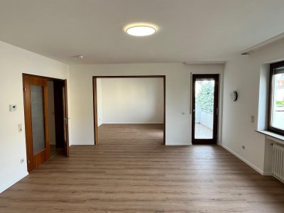 Frisch modernisierte 3-4-Zimmer-Wohnung mit EBK in ruhiger Lage