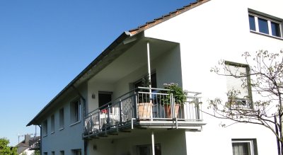 4 Zimmer Wohnung (vermietet) incl. Garage, Stellplatz, 2 Kellerräumen, Nutzfläche im DG und Garten in Bonn-Duisdorf zu verkaufen.
