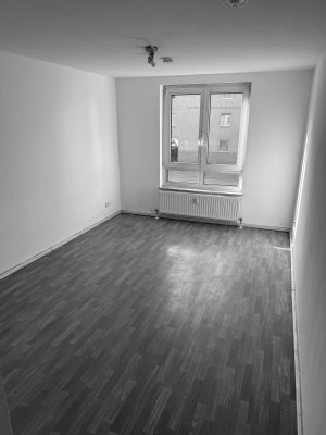 1 Zimmer Wohnung zu Miete  in 68199 Mannheim- Neckarau Herrlachstr 1