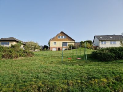 Attraktives Einfamilienhaus mit Einliegerwohnung und Panoramablick