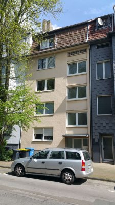 Renovierte 2 Raum Etagenwohnung mit Balkon Essen-Rüttenscheid.