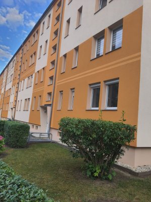 Helle 3-Zimmer Wohnung mit Balkon in Weißenfels West