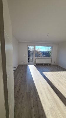 NEU RENOVIERT!!! 3 Zimmer Wohnung mit Balkon in Langen zum 01.11.25