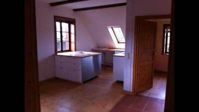 Helle Dachgeschosswohnung mit viel Holz