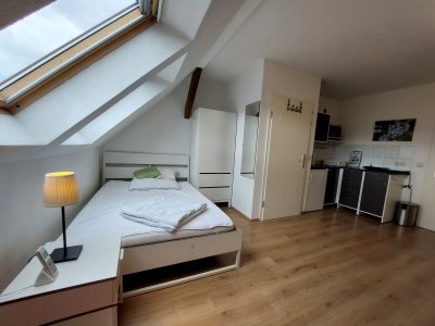 Komfortabel möblierte Dachgeschosswohnung zentral in Beelitz