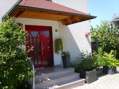 EG-Wohnung mit Terrasse 2,5 Zimmer