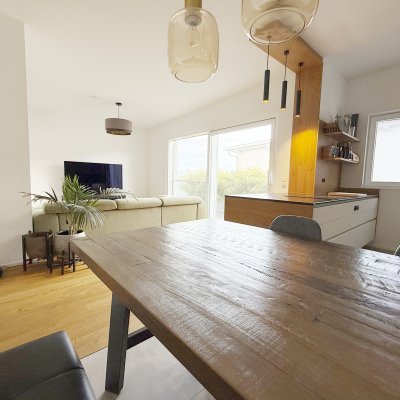 Möbliertes Zimmer mit eigener Dachterrasse & viel Komfort