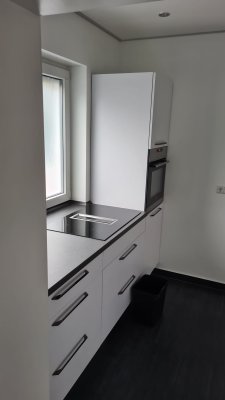 Ansprechende und modernisierte 2-Zimmer-Hochparterre-Wohnung