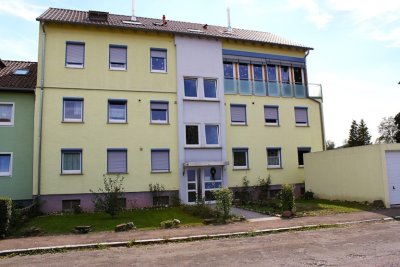 Schöne, lichtdurchflutete 3-Zimmer-Wohnung mit Balkon im Grünen - nahe der Universität