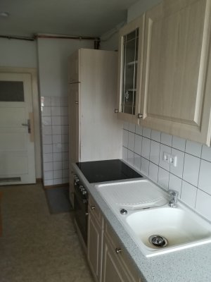 2 Zimmerwohnung mit Küche, Bad und separatem WC