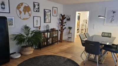 Modernisierte 3-Zimmer-Wohnung in Köln Ensen mit großer Dachterrasse