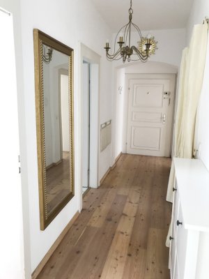 Stilvolle Altbau-Maisonette – lichtdurchflutet & ruhig