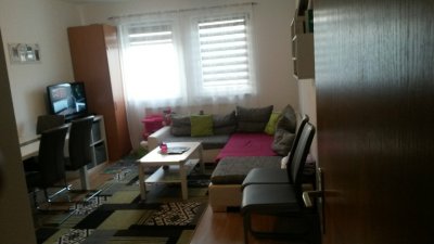 Kleine Familienwohnung in Top Lage - auch perfekt für Pendler - provisionfrei