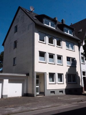 Schöne helle 3 Raum DG-Wohnung in bevorzugter Wohnlage in 45479 Mülheim