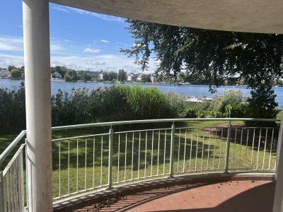 Traumhafte Wasserlage: 3-Zimmer-Wohnung mit Garten & Steg in Berlin-Wendenschloss