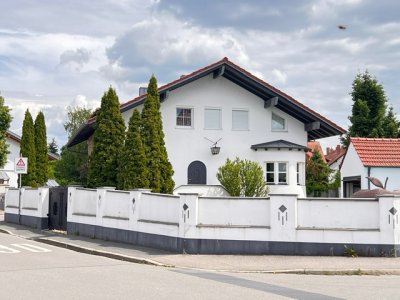 Exklusive Stadtvilla mit Pool zu verkaufen