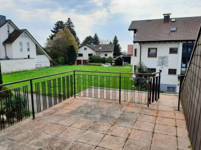Dachgeschoss Wohnung mit Dachterrasse und 2 Balkone