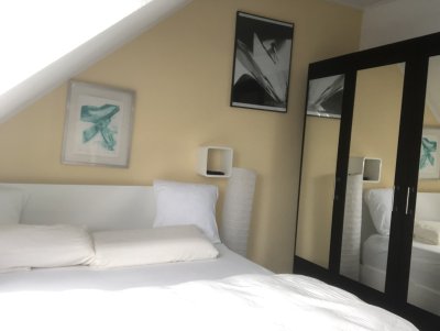 Wohnen auf Zeit: Möbliertes Zimmer in Bestlage Wiesbadens in Berufstätigen-WG