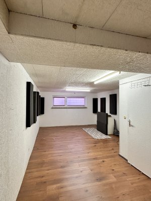 Keine Wohnung! Lagerraum oder Bürofläche mit WC 30QM zentral in Saarlouis!