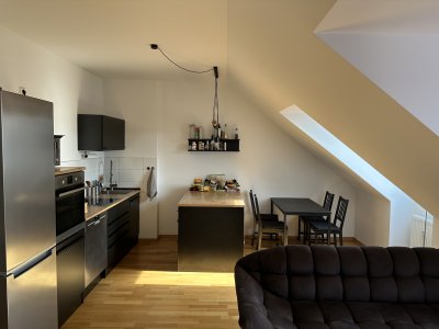 Helle 3-Zimmer Dachgeschosswohnung mit Balkon in Dachau