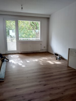 Schöne 4 Zimmer Wohnung