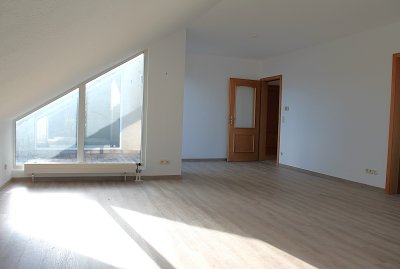 Johannesberg - Oberafferbach in Toplage (Südhang): 2 ZKB mit Balkon zu vermieten