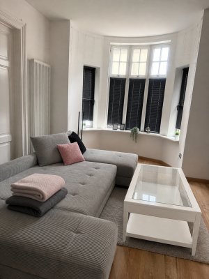 Große helle 4-Zimmer-Wohnung mit Balkon in ruhiger Innenstadtlage