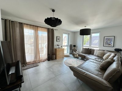 Barrierefreie, helle 3,5 Zimmer Wohnung 119qm, eigene Etage, Dachterrasse, Klima, Wärmepumpe