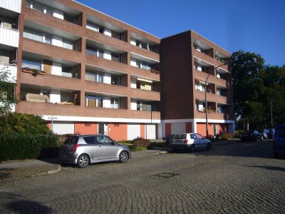 3 Zi Whg zentral ab 1.6. EBK, Loggia