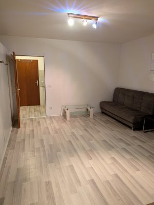 1-Zimmer-Wohnung mit Balkon